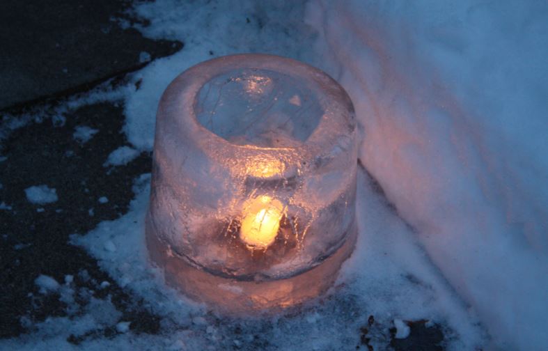 Backyard Lighting Ideas for a Party